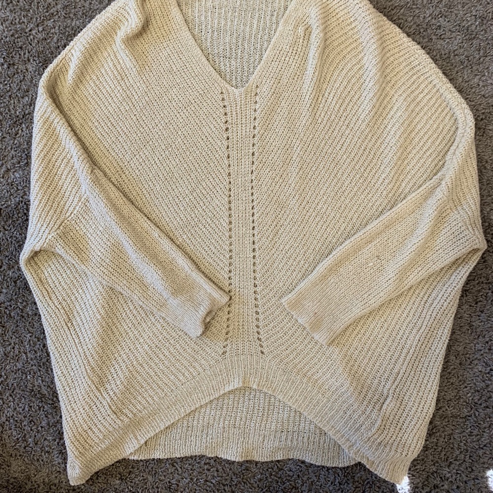 Oversized Cream Colored Sweater 🌼
